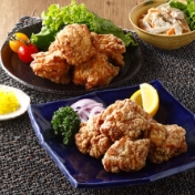 究極の唐揚げ
(あごだし醤油)
(にんにく醤油)
