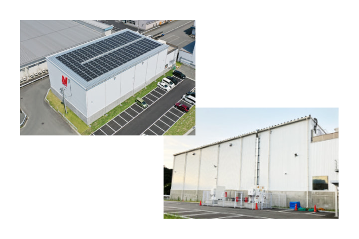 太陽光パネルと蓄電池システムの写真