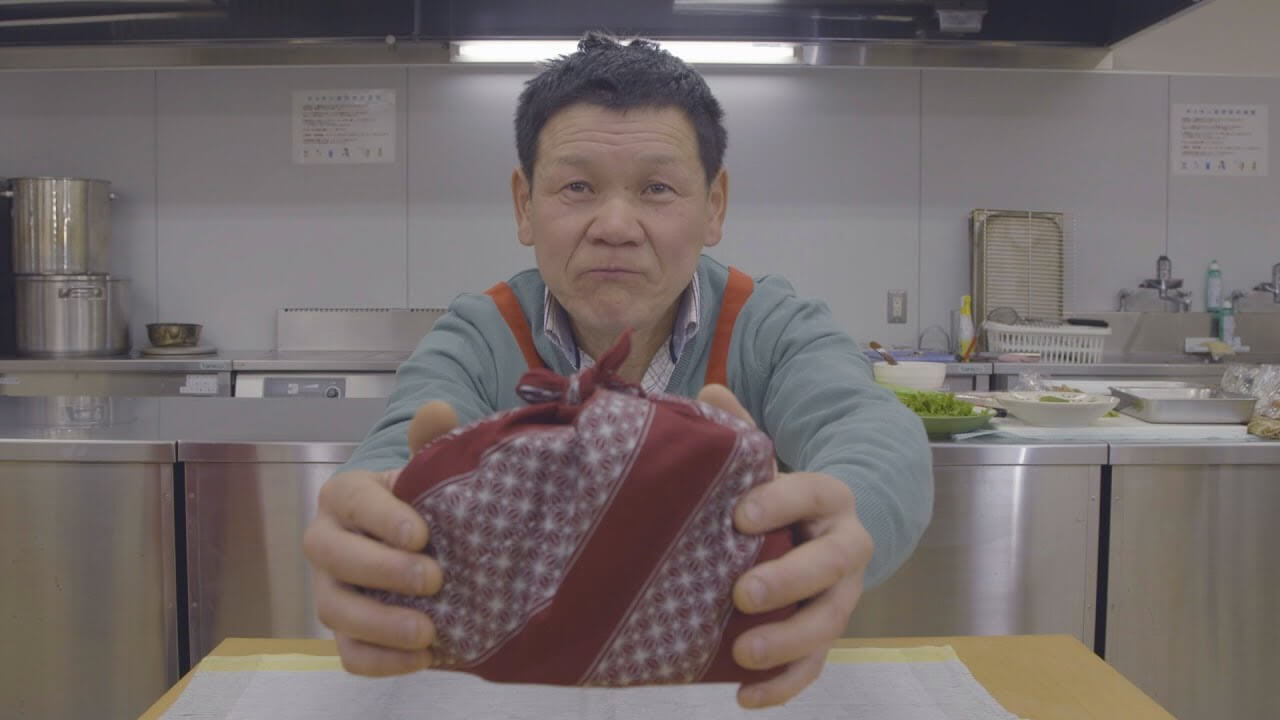 『お弁当にGood!®』 『届け愛情弁当!キャンペーン2』当選者ムービー「夫から妻へ【35年目の初挑戦】」篇 本編4分10秒