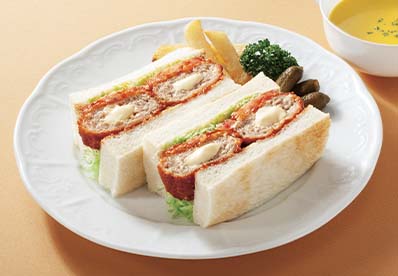 洋風万能ソースを使ったメンチカツサンド