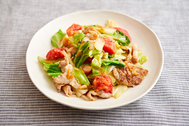 豚とトマトと野菜のみそ生姜炒め