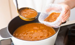 【カレーの冷凍保存】の正解はコレ! もう容器のニオイに悩まない。
