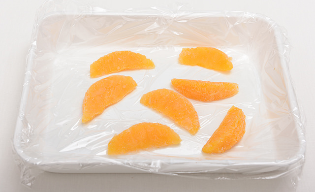冷凍したあとのオレンジの写真