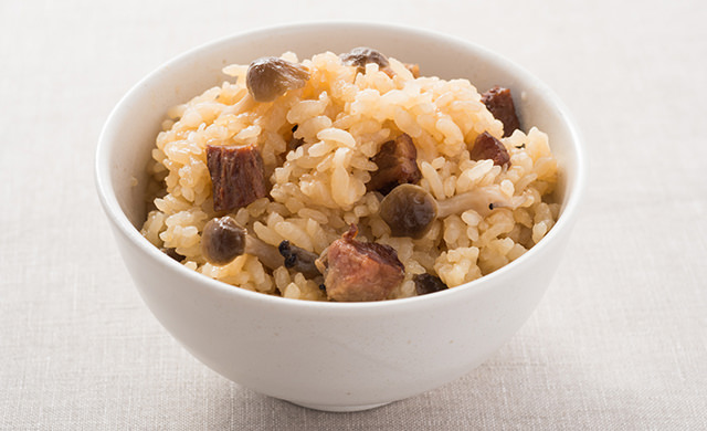 焼き豚としめじを使った中華風炊き込みごはん