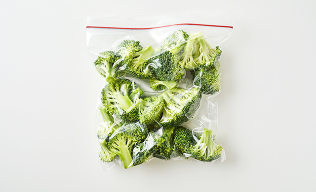 ブロッコリーが保存袋に入った写真