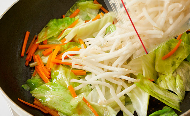 野菜炒めの味付け マンネリ脱却 家の調味料で作る8レシピ ほほえみごはん 冷凍で食を豊かに ニチレイフーズ