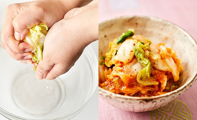 白菜の水気を絞っている写真、白菜キムチの写真