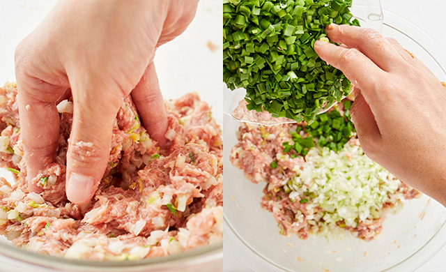 白菜を混ぜている写真、ニラを加える写真