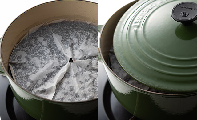 落としぶたをした写真、鍋のふたが少しずれている写真