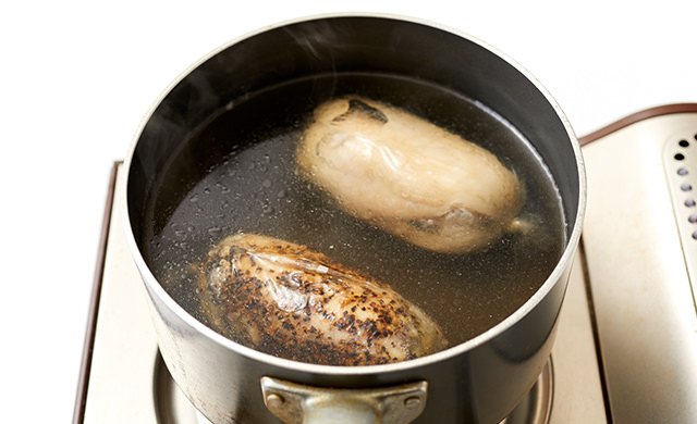 鍋の中で冷ましているところ