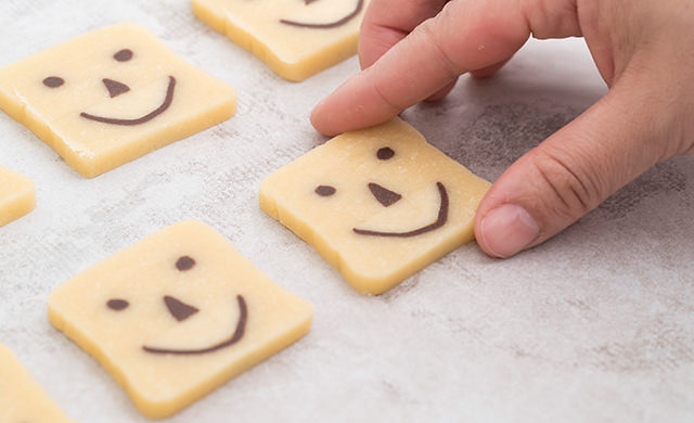 天板に並べているところ