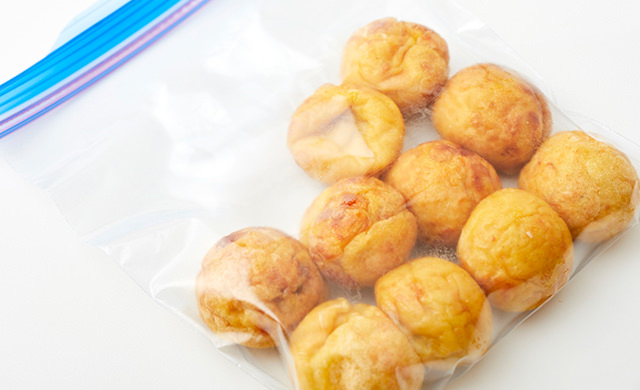 冷凍用保存袋に入れたところ