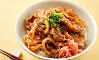 豚丼の写真