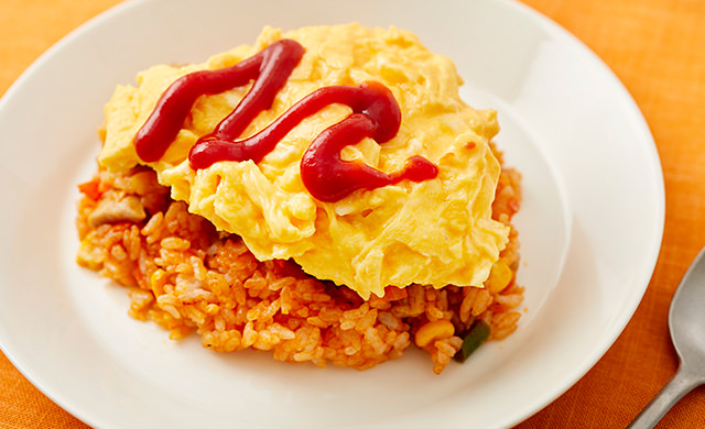 オムライスの出来上がり写真