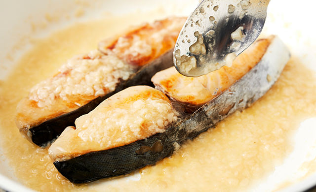 魚の下味冷凍 臭みが取れる 味が染み込む おすすめ味バリエ4つ ほほえみごはん 冷凍で食を豊かに ニチレイフーズ 魚の下味冷凍 臭みが取れる 味が染み込む おすすめ味バリエ4つ ほほえみごはん 冷凍で食を豊かに ニチレイフーズ