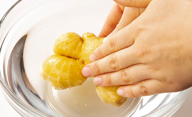 生姜の保存 水に浸けて1ヵ月間鮮度キープ ほほえみごはん 冷凍で食を豊かに ニチレイフーズ