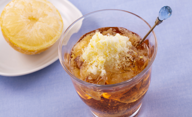 レモン 焼酎のダブル冷凍が新しい フローズンレモンサワーの作り方 ほほえみごはん 冷凍で食を豊かに ニチレイフーズ レモン 焼酎のダブル冷凍が新しい フローズンレモンサワーの作り方 ほほえみごはん 冷凍で食を豊かに ニチレイフーズ