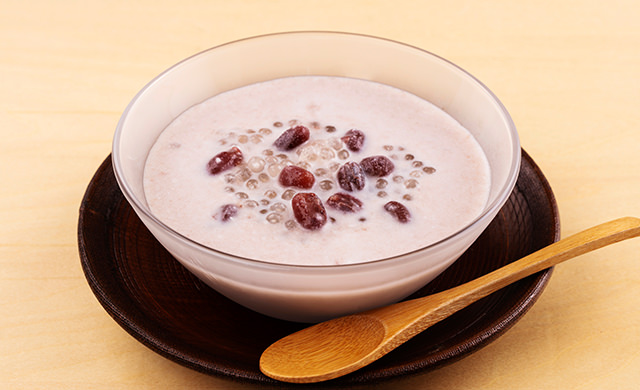 ココナッツミルクタピオカぜんざいの写真