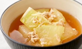 冬瓜と鶏ひき肉の和風生姜スープ