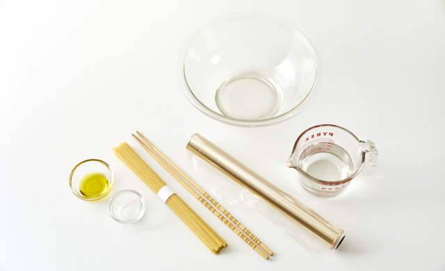 電子レンジでゆでる際に準備するもの写真