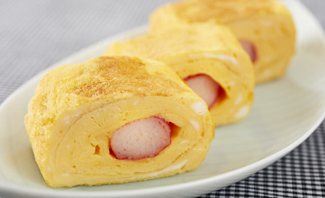 カニカマの卵焼きの写真