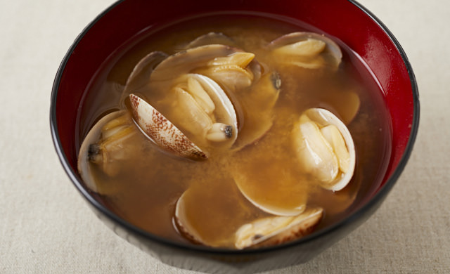 あさりの味噌汁の写真