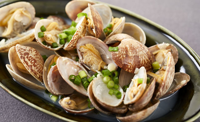 あさりの酒蒸しの写真
