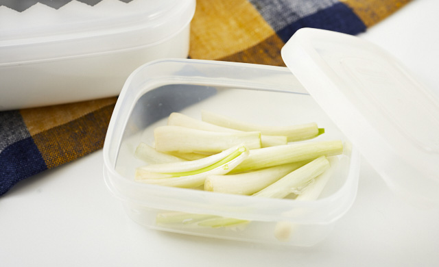 島らっきょうのお弁当の写真