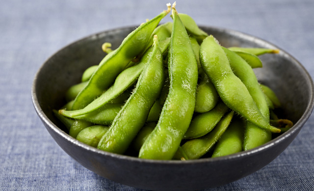 加熱した枝豆の写真