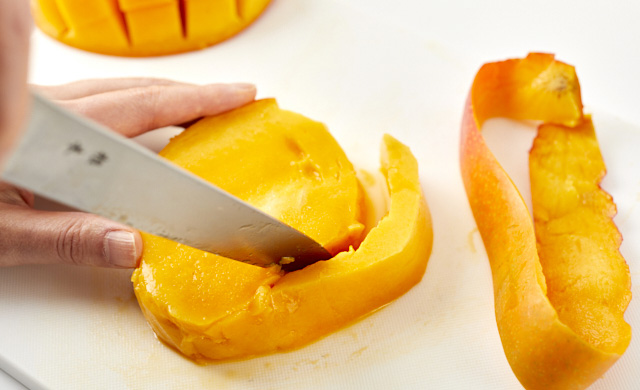 種のある部分の切り方の写真