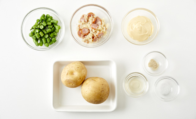 ポテトサラダの材料の写真