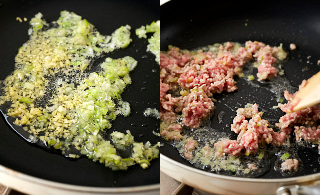 挽き肉を炒めている写真