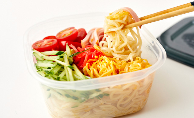 冷やし中華弁当の写真
