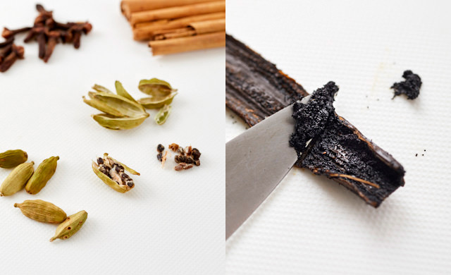 カルダモンの種を取り出した写真/バニラビーンズの種をこそいでいる写真