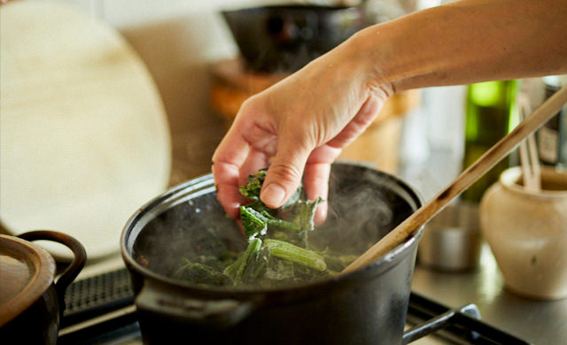 ほうれん草とチーズのインドカレーの調理写真