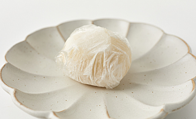 冷凍したかぶを耐熱皿にのせた写真