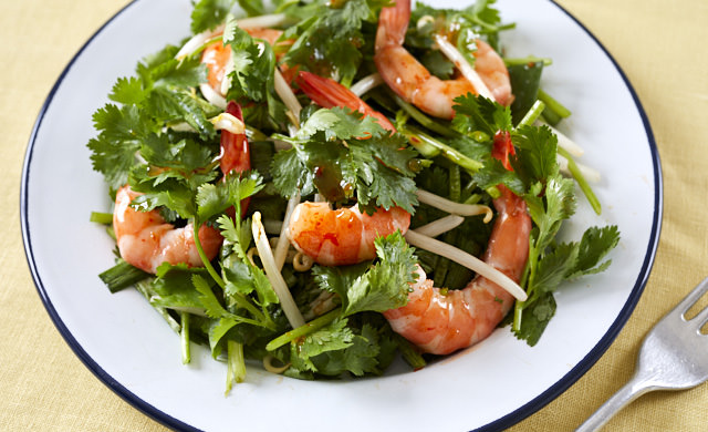 えびパクチーサラダの写真