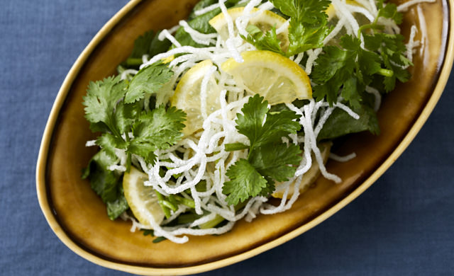 やみつきパクチーサラダの写真