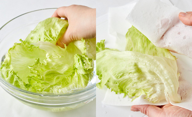 レタスを洗って拭いている写真