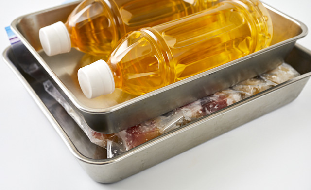 バットにのせた写真