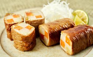 青パパイヤとにんじんの肉巻きの写真