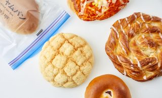 冷凍して解凍した菓子パン・惣菜パンの集合写真