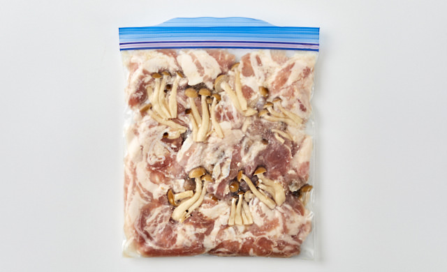 豚肉の塩麹漬けの下味冷凍の写真