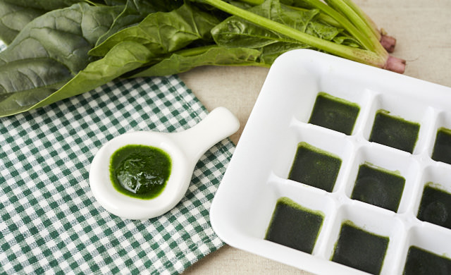 離乳食のほうれん草ペーストの作り方 冷凍で作り置きも可能 ほほえみごはん 冷凍で食を豊かに ニチレイフーズ 離乳食のほうれん草ペーストの作り方 冷凍で作り置きも可能 ほほえみごはん 冷凍で食を豊かに ニチレイフーズ