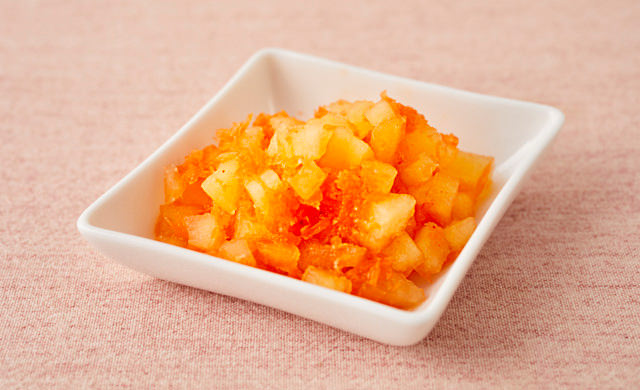 りんごとにんじんの甘煮の写真