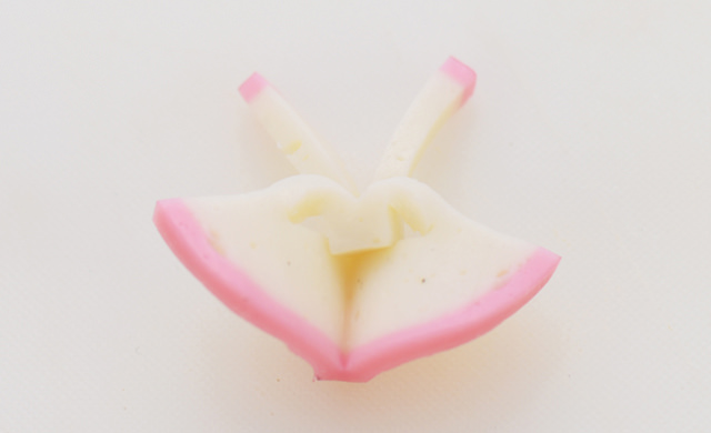 ちょうちょ型のかまぼこ