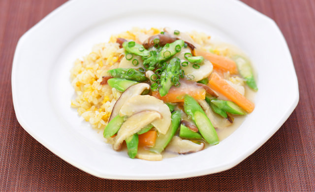 野菜たっぷりあんかけ炒飯