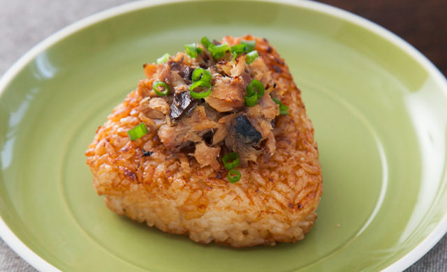 本格焼おにぎり 10個入のさば味噌のせ