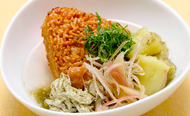 『本格焼おにぎり 6個入』の冷やしなす茶漬け