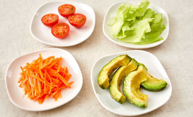 ロコモコ弁当の付け合わせの写真